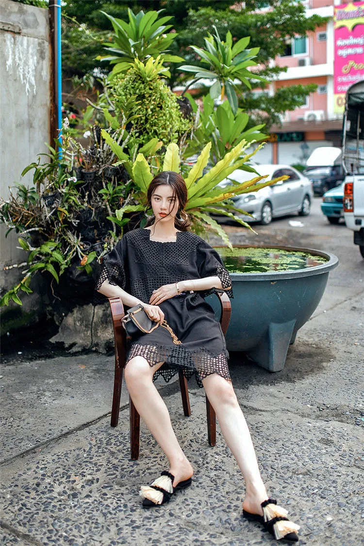 8GIRLS DESIGN BLACK SMOCK DRESS WITH LACE DETAIL