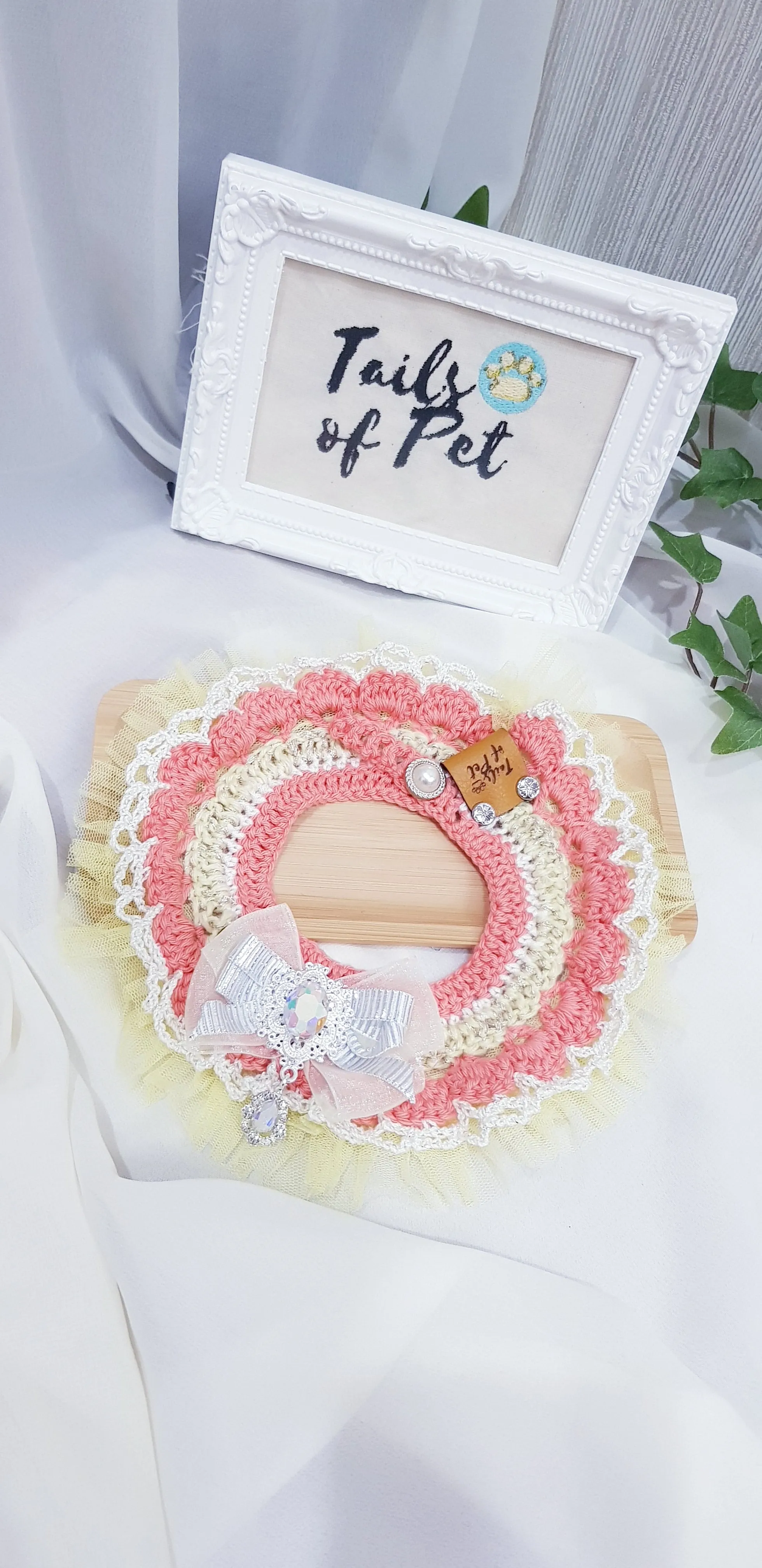 Crochet Pet Cape Collection: Josie Cape with Rhinestone (28 - 32cm)