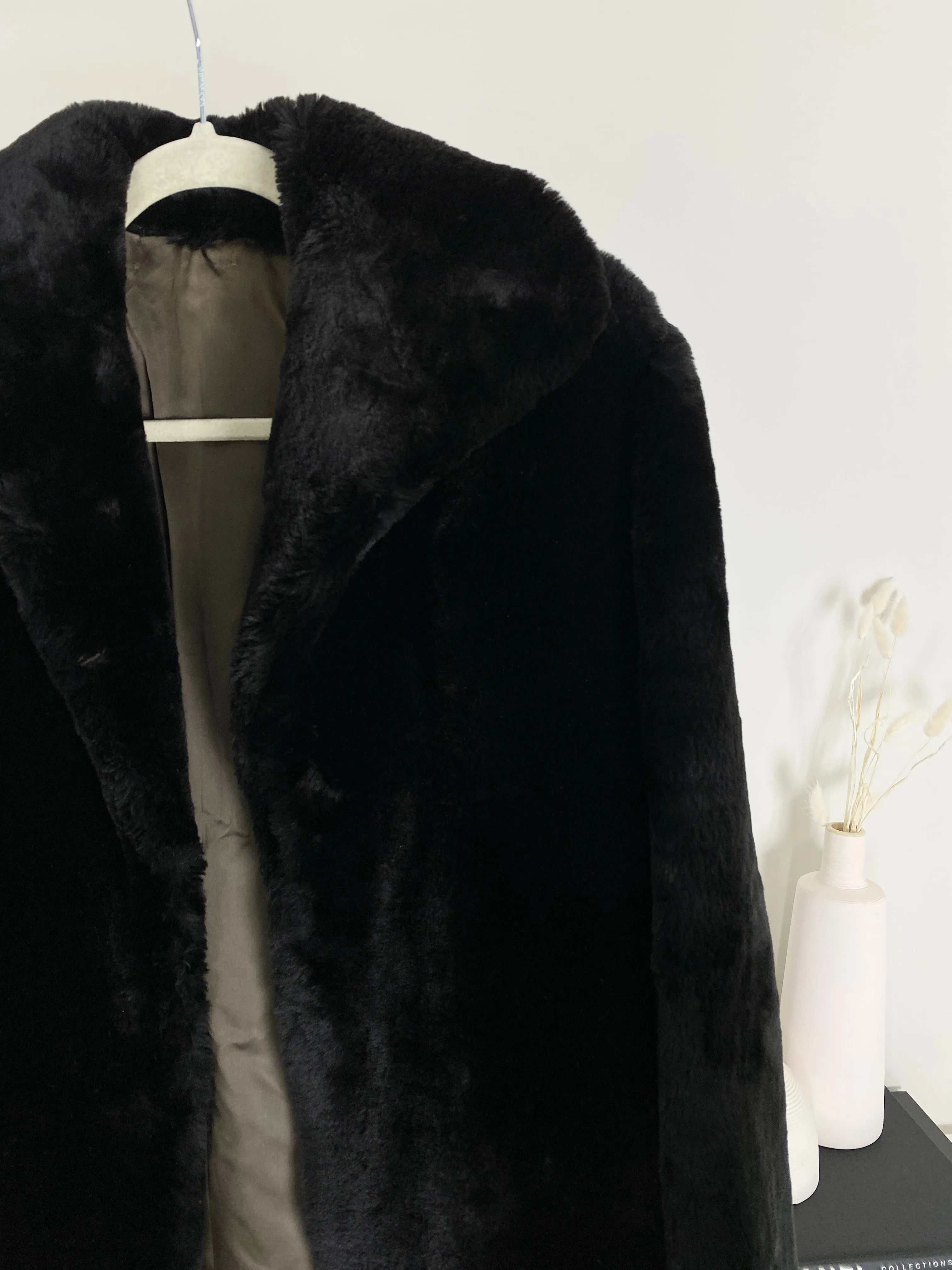 VINTAGE BLACK FAUX FUR COAT