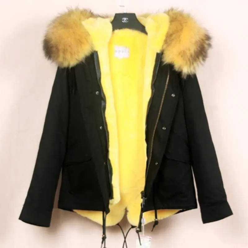 Women's Winter Casual Polyester Slim Short Parka With Raccoon Fur