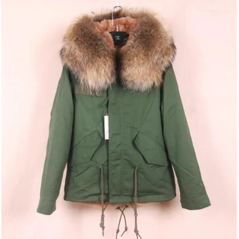 Women's Winter Casual Polyester Slim Short Parka With Raccoon Fur