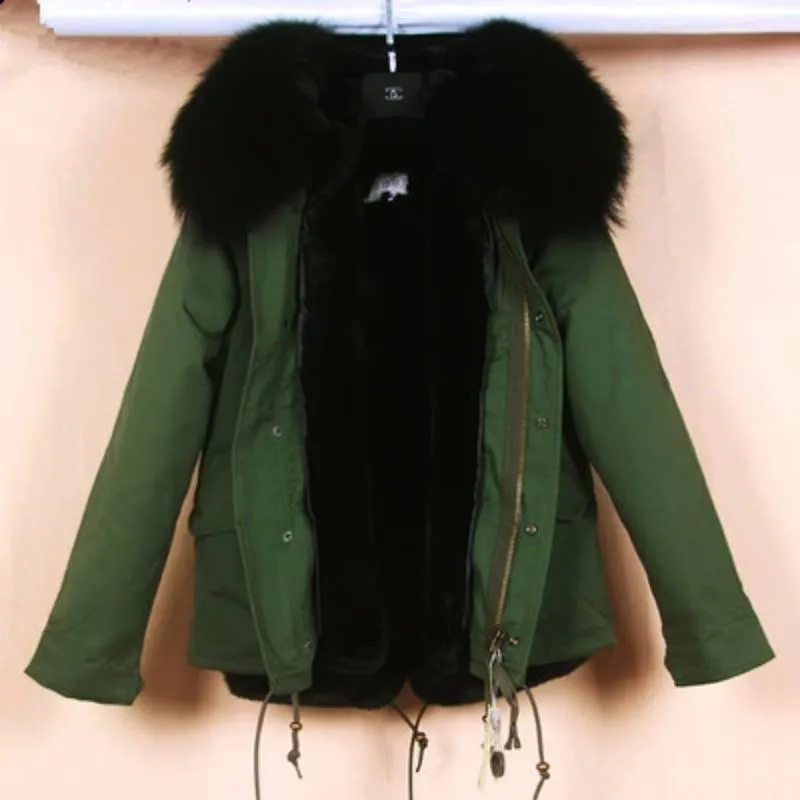 Women's Winter Casual Polyester Slim Short Parka With Raccoon Fur