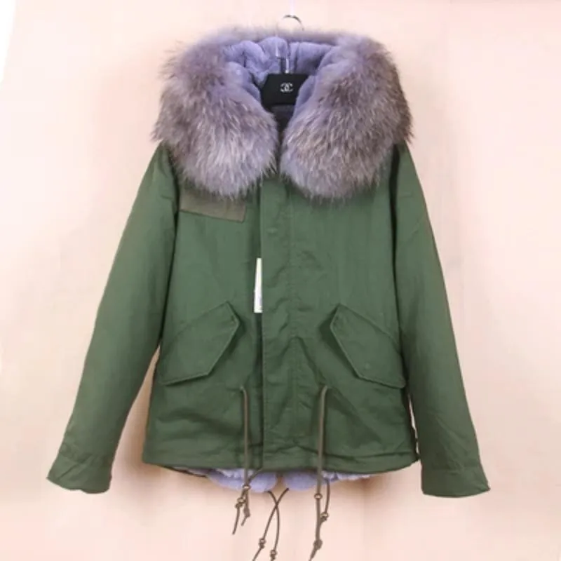 Women's Winter Casual Polyester Slim Short Parka With Raccoon Fur